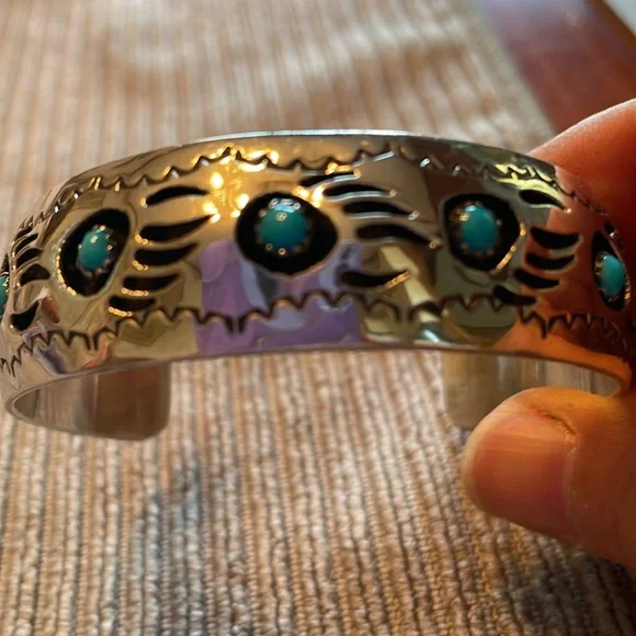 Vintage SS/turquoise Native American paw Cuff - Picture 3 of 4